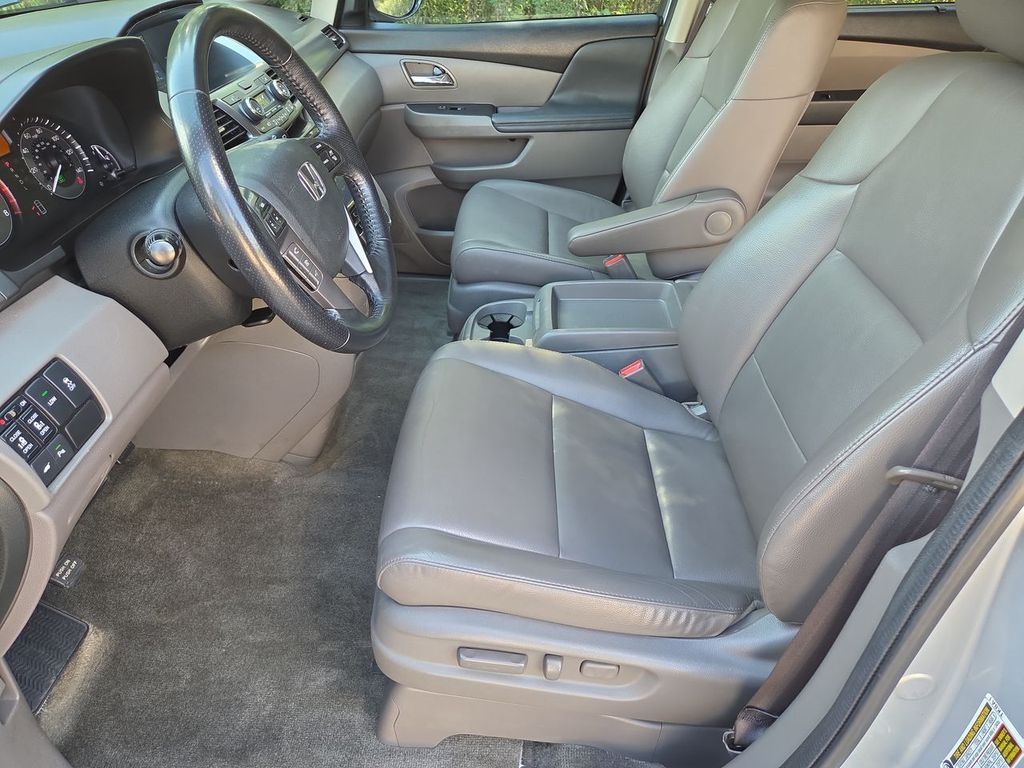 Thumbnail: 2014 Honda Odyssey - 11