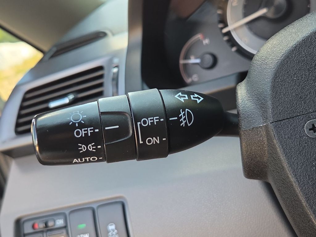 Thumbnail: 2014 Honda Odyssey - 36