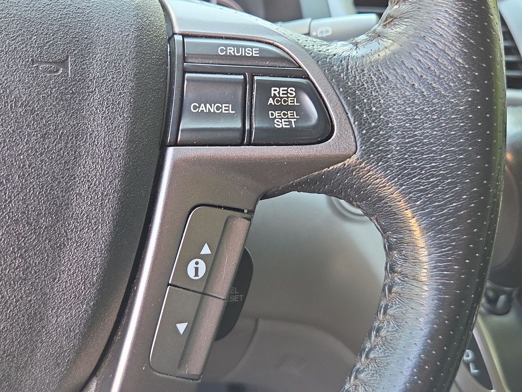 Thumbnail: 2014 Honda Odyssey - 34