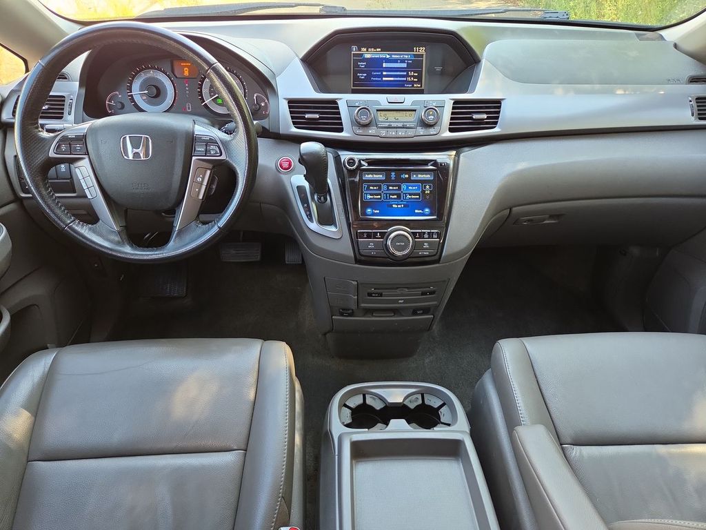 Thumbnail: 2014 Honda Odyssey - 10