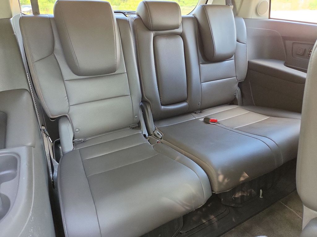 Thumbnail: 2014 Honda Odyssey - 30