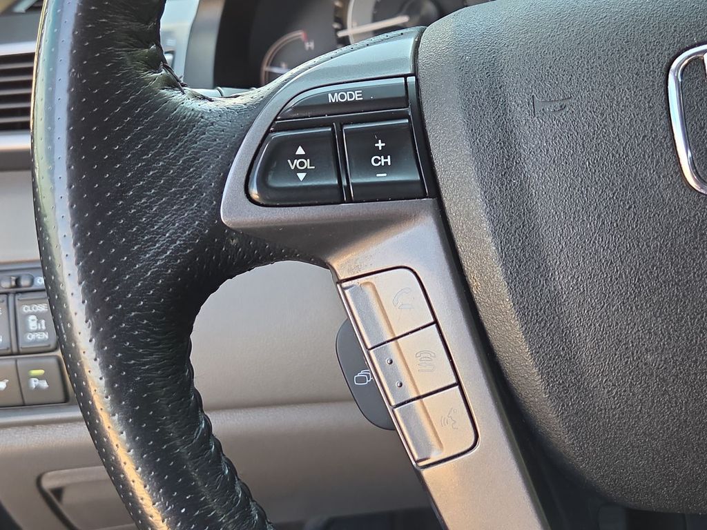 Thumbnail: 2014 Honda Odyssey - 33