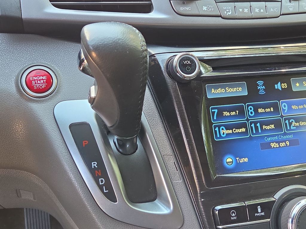 Thumbnail: 2014 Honda Odyssey - 16