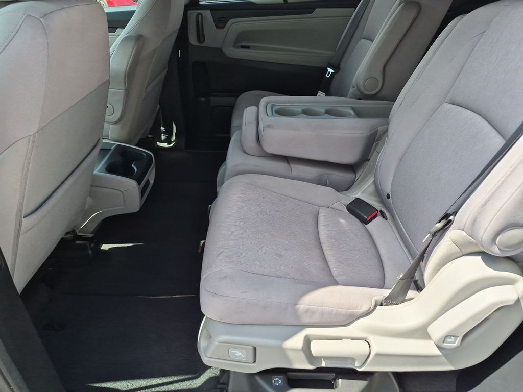 Thumbnail: 2021 Honda Odyssey - 26