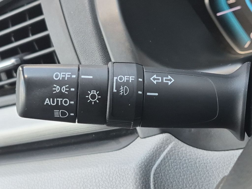 Thumbnail: 2021 Honda Odyssey - 32