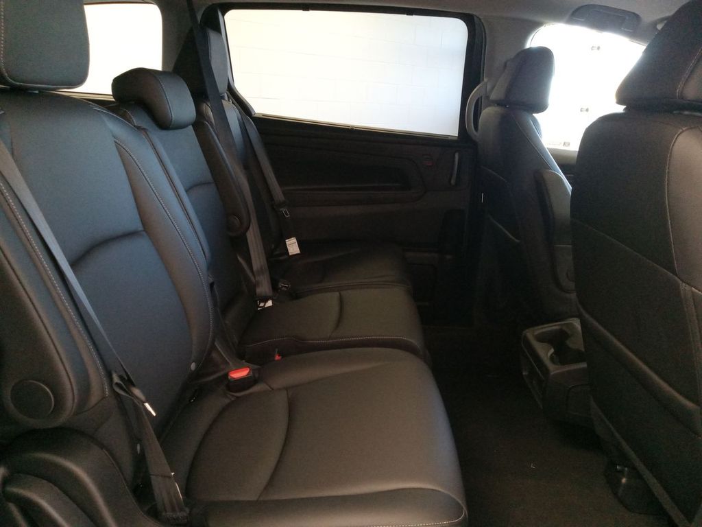 Thumbnail: 2024 Honda Odyssey - 26