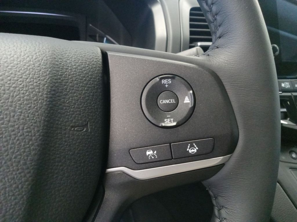 Thumbnail: 2024 Honda Odyssey - 31