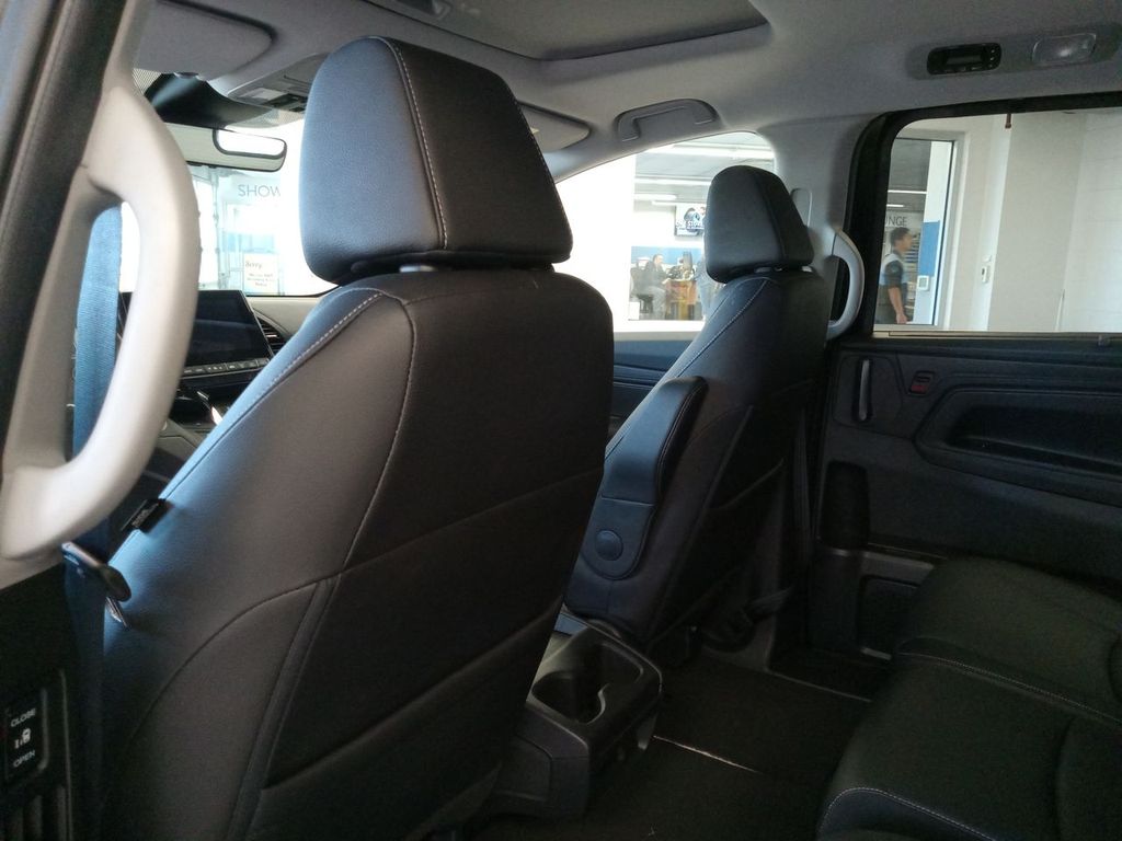 Thumbnail: 2024 Honda Odyssey - 12