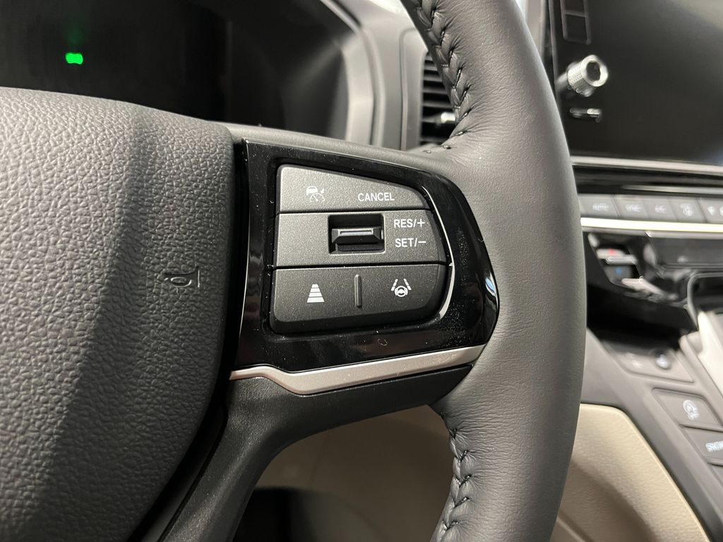 Thumbnail: 2026 Honda Odyssey - 18