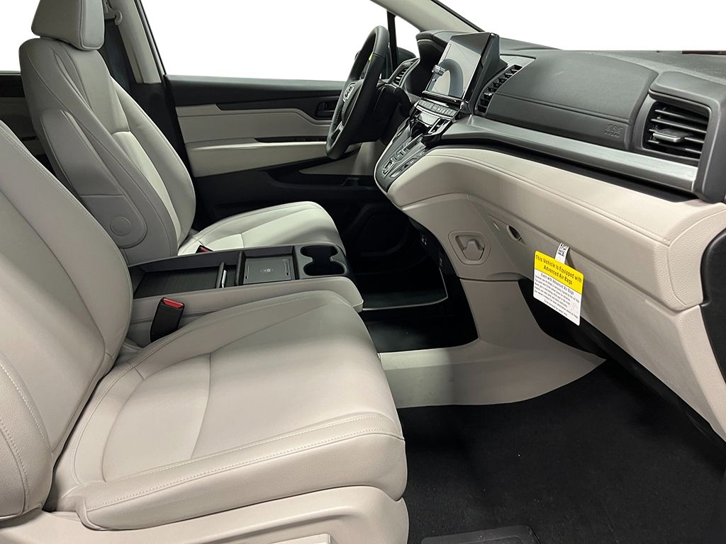 Thumbnail: 2026 Honda Odyssey - 28