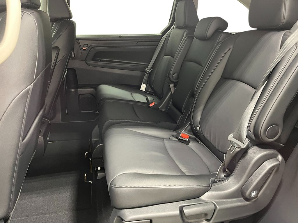 Thumbnail: 2026 Honda Odyssey - 13