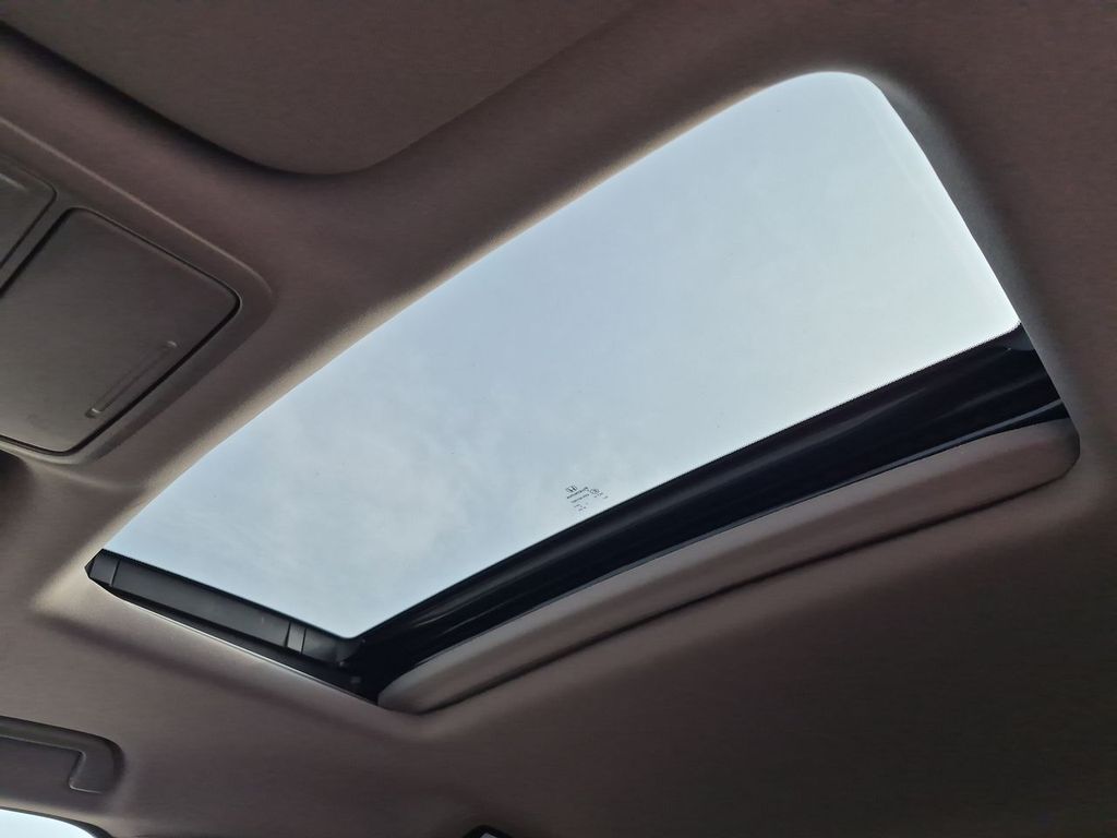 Thumbnail: 2024 Honda Odyssey - 26