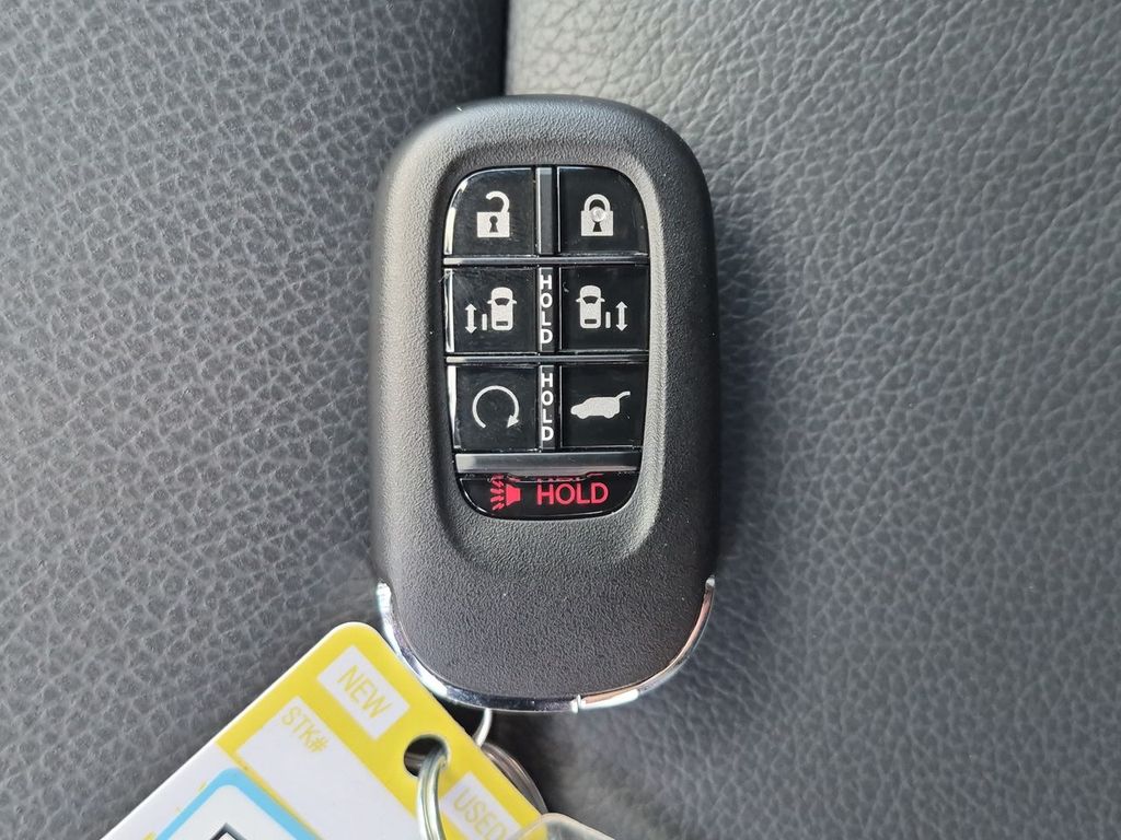 Thumbnail: 2026 Honda Odyssey - 18