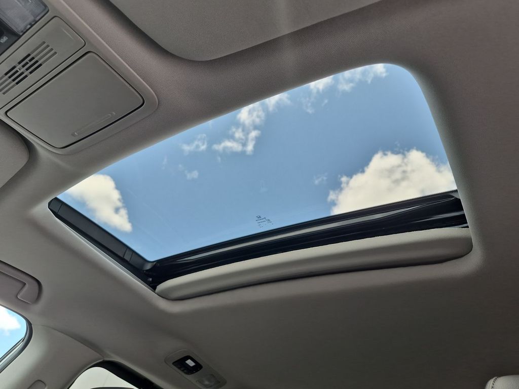 Thumbnail: 2026 Honda Odyssey - 28