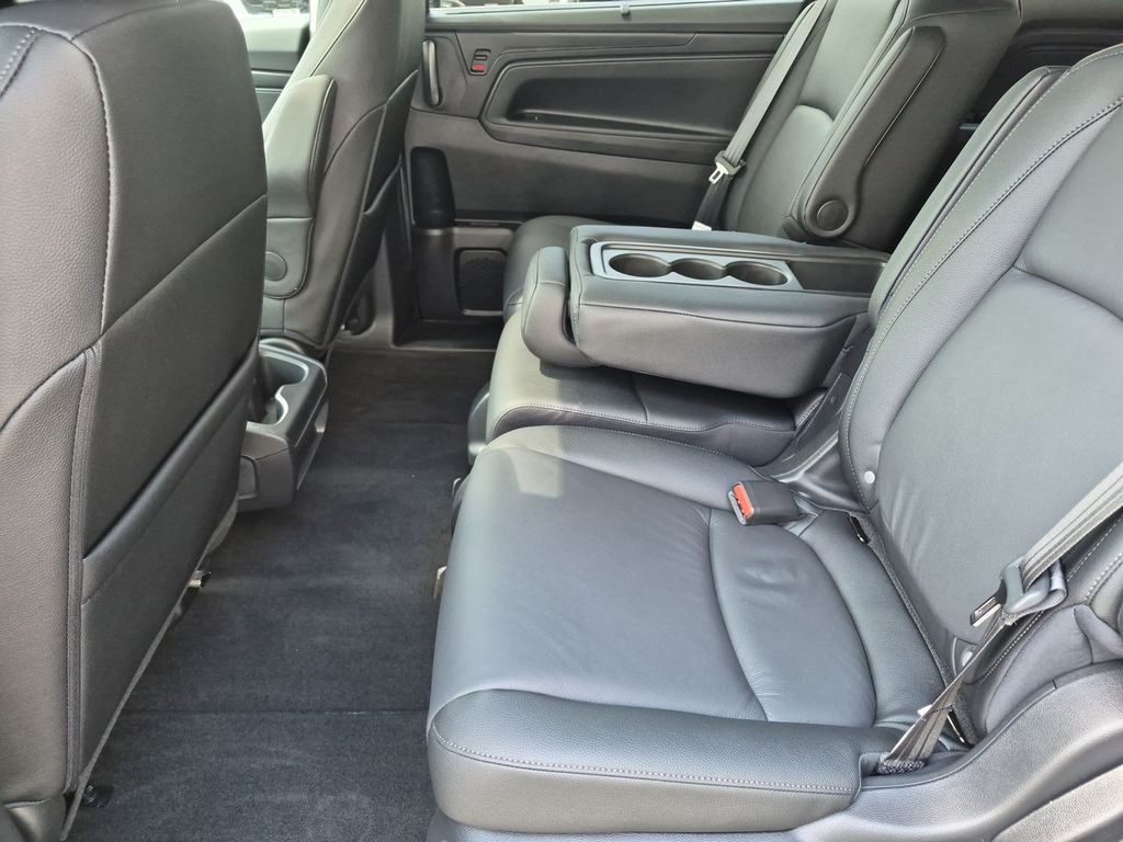 Thumbnail: 2026 Honda Odyssey - 12