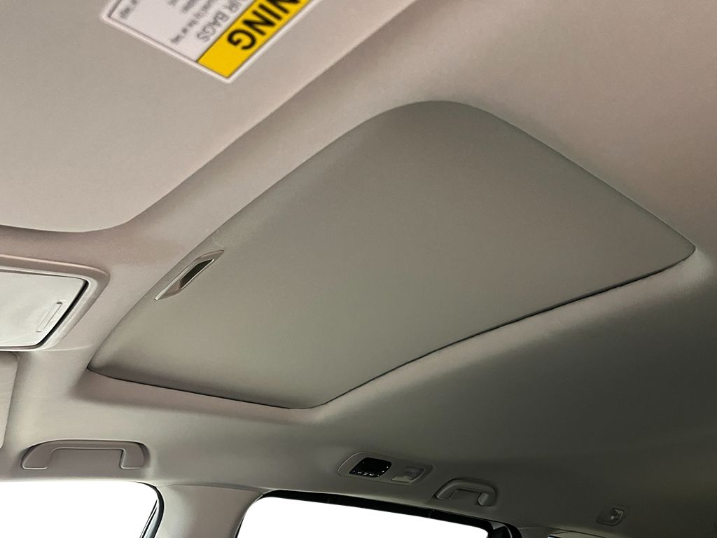 Thumbnail: 2026 Honda Odyssey - 26