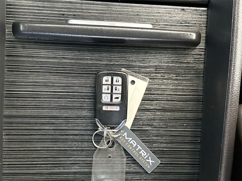 Thumbnail: 2019 Honda Odyssey - 35