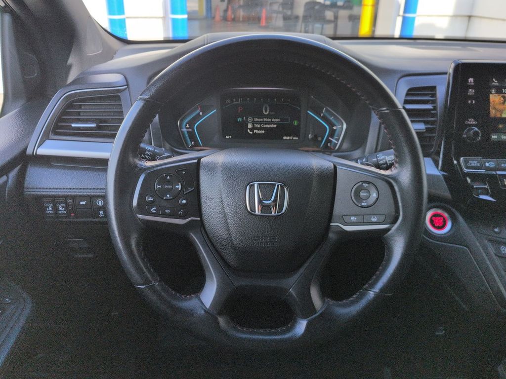 Thumbnail: 2023 Honda Odyssey - 13