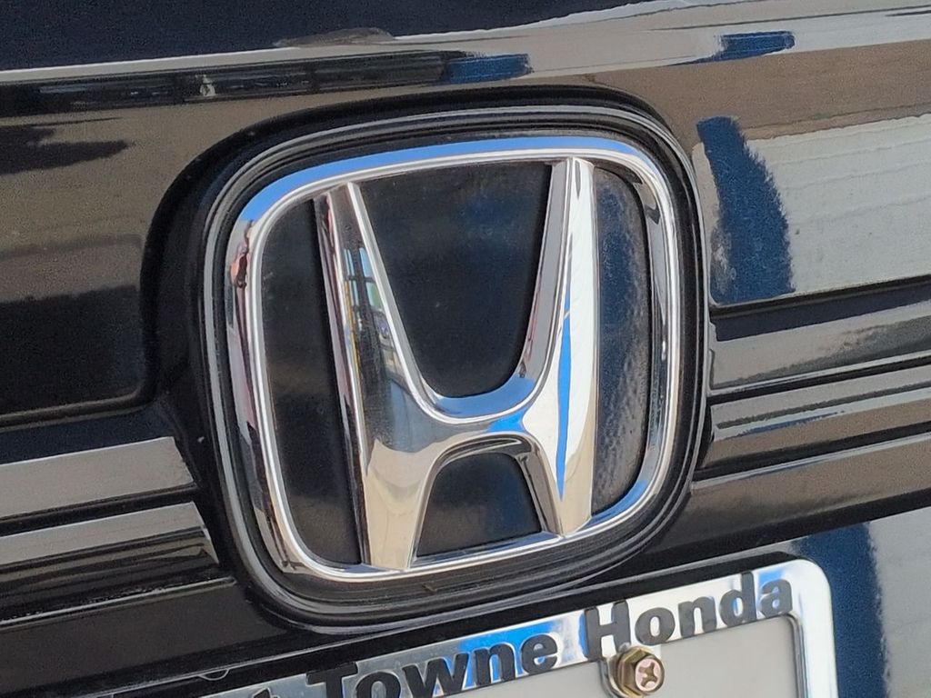 Thumbnail: 2023 Honda Odyssey - 7