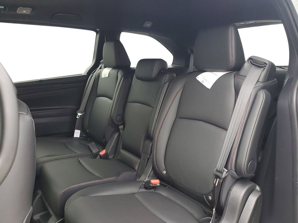 Thumbnail: 2026 Honda Odyssey - 10