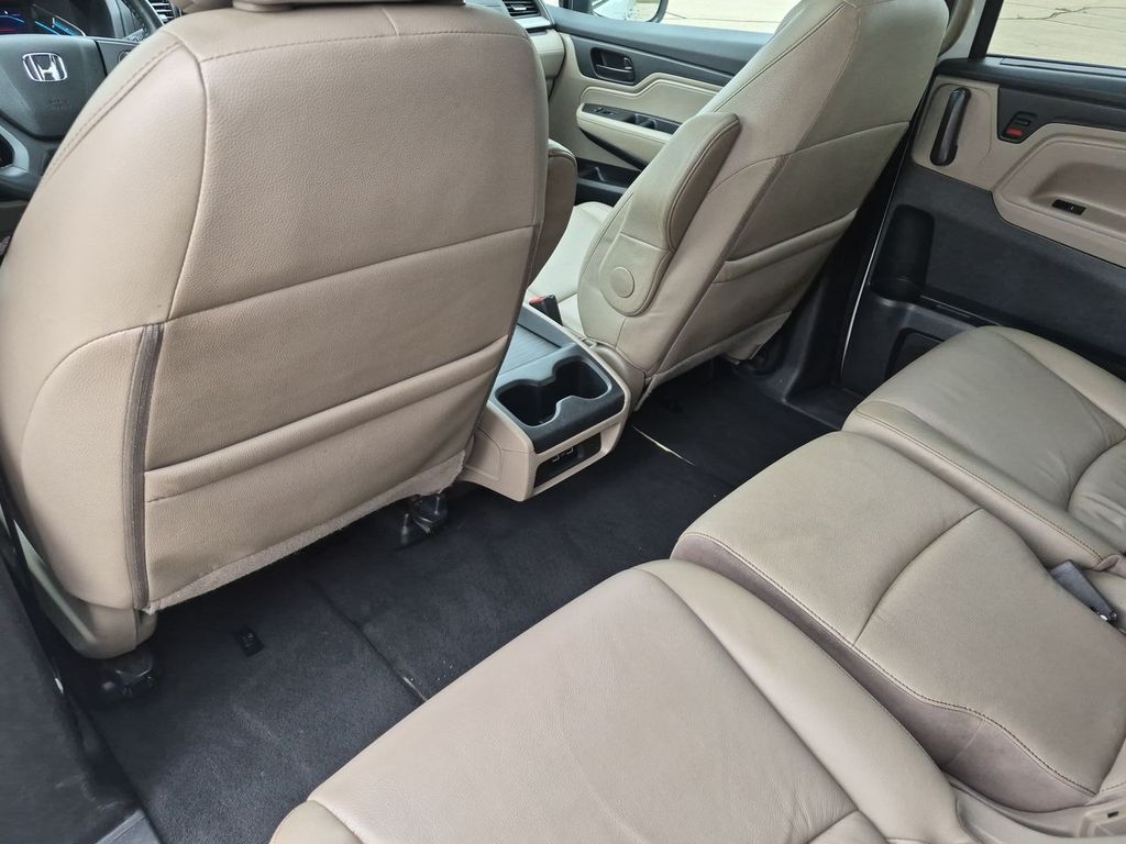 Thumbnail: 2022 Honda Odyssey - 12
