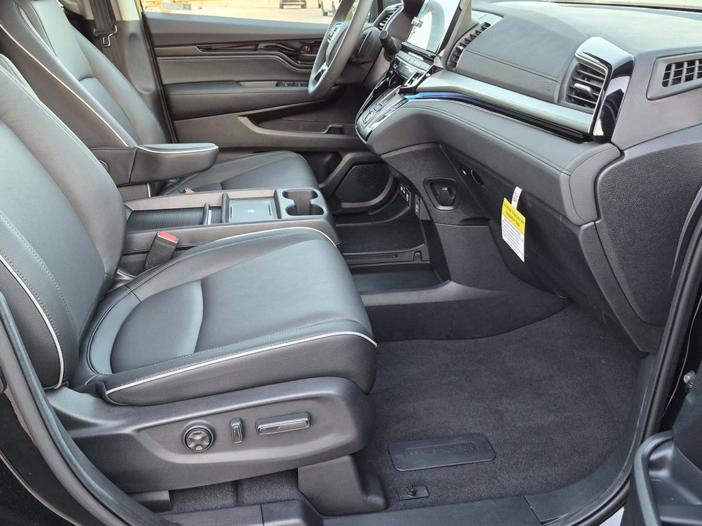 Thumbnail: 2026 Honda Odyssey - 30