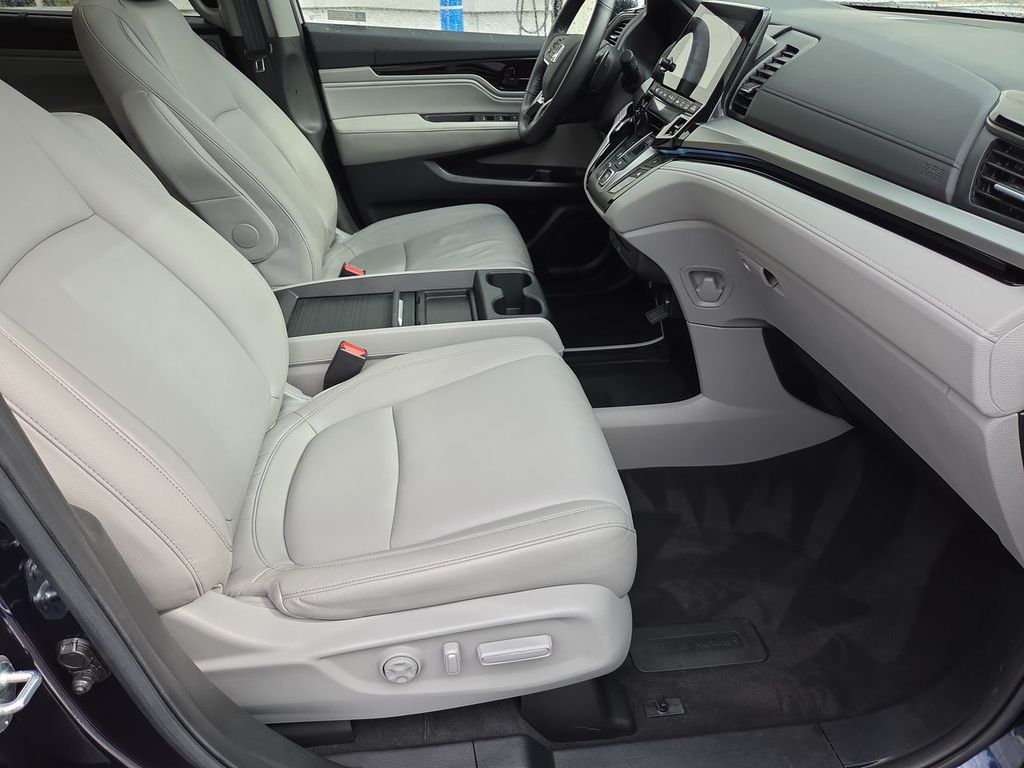 Thumbnail: 2024 Honda Odyssey - 32