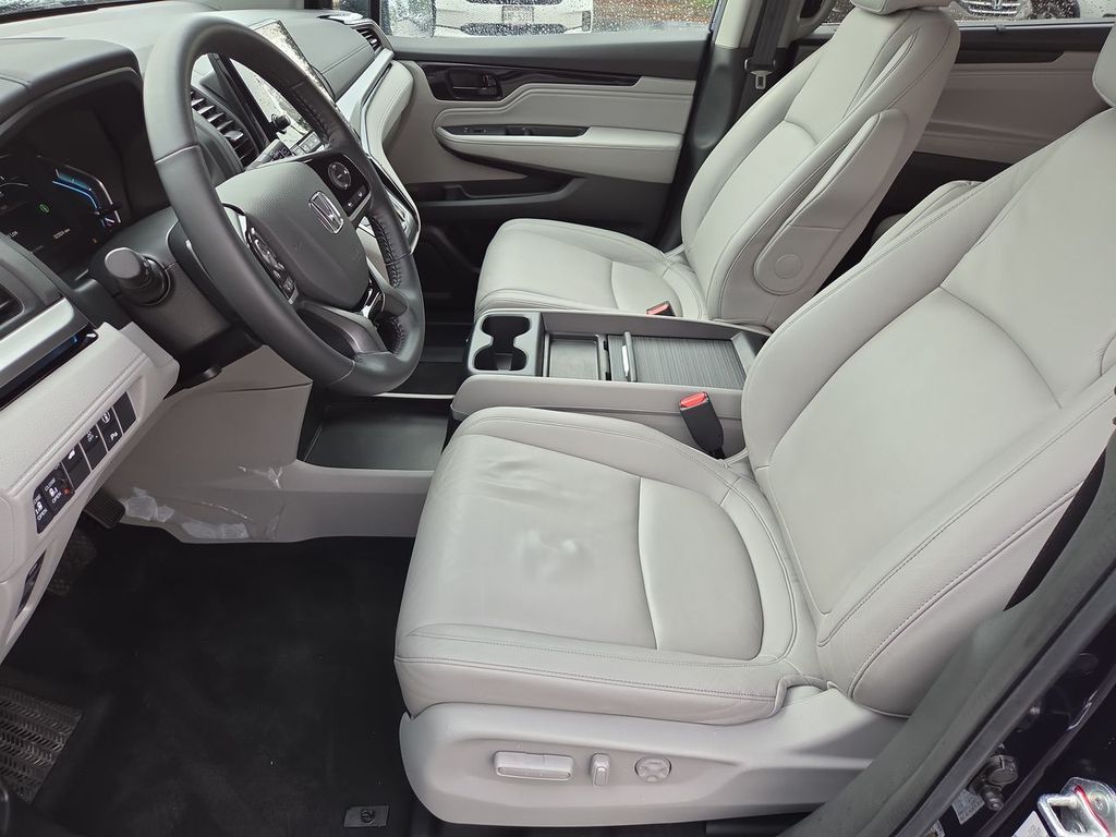 Thumbnail: 2024 Honda Odyssey - 11