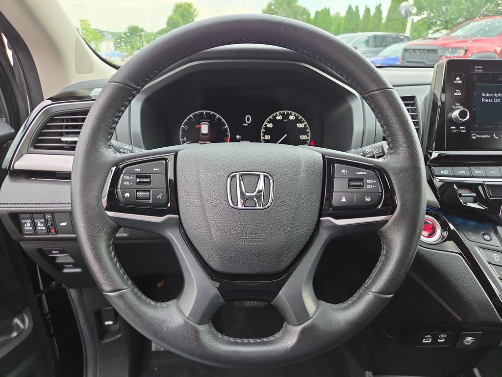 Thumbnail: 2025 Honda Odyssey - 13