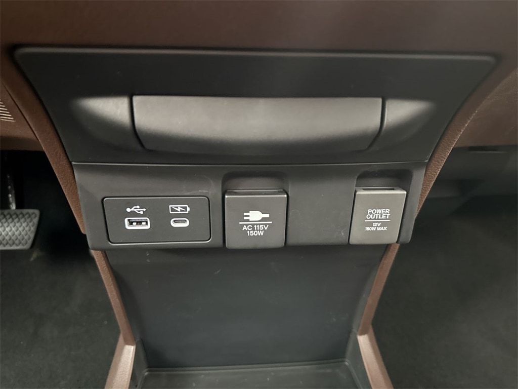 2025 Honda Odyssey Touring 37
