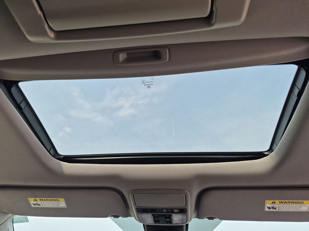 Thumbnail: 2023 Honda Odyssey - 29