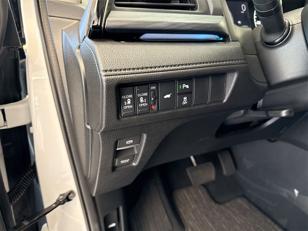 Thumbnail: 2025 Honda Odyssey - 40