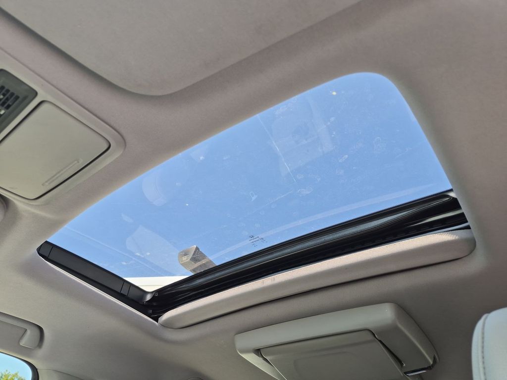 Thumbnail: 2019 Honda Odyssey - 27