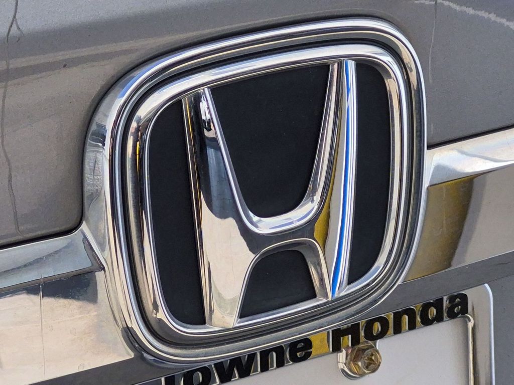 Thumbnail: 2019 Honda Odyssey - 7