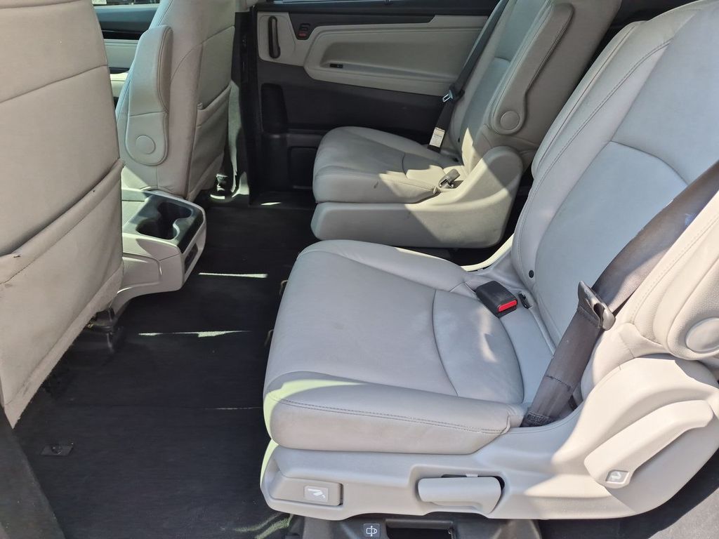 Thumbnail: 2019 Honda Odyssey - 12