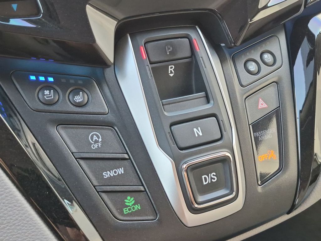 Thumbnail: 2019 Honda Odyssey - 15