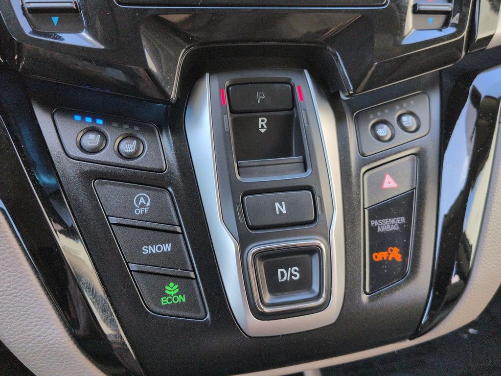 Thumbnail: 2018 Honda Odyssey - 37