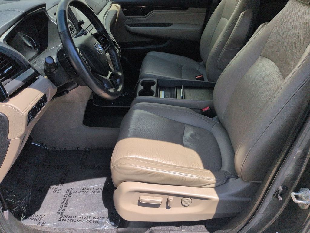 Thumbnail: 2018 Honda Odyssey - 10