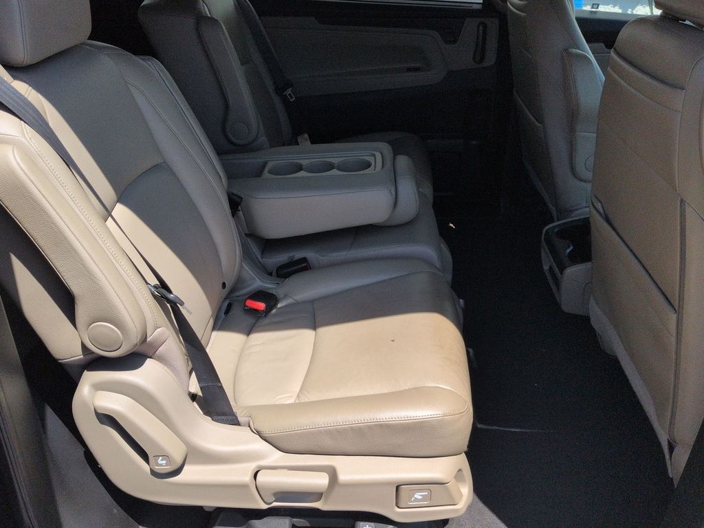Thumbnail: 2018 Honda Odyssey - 29