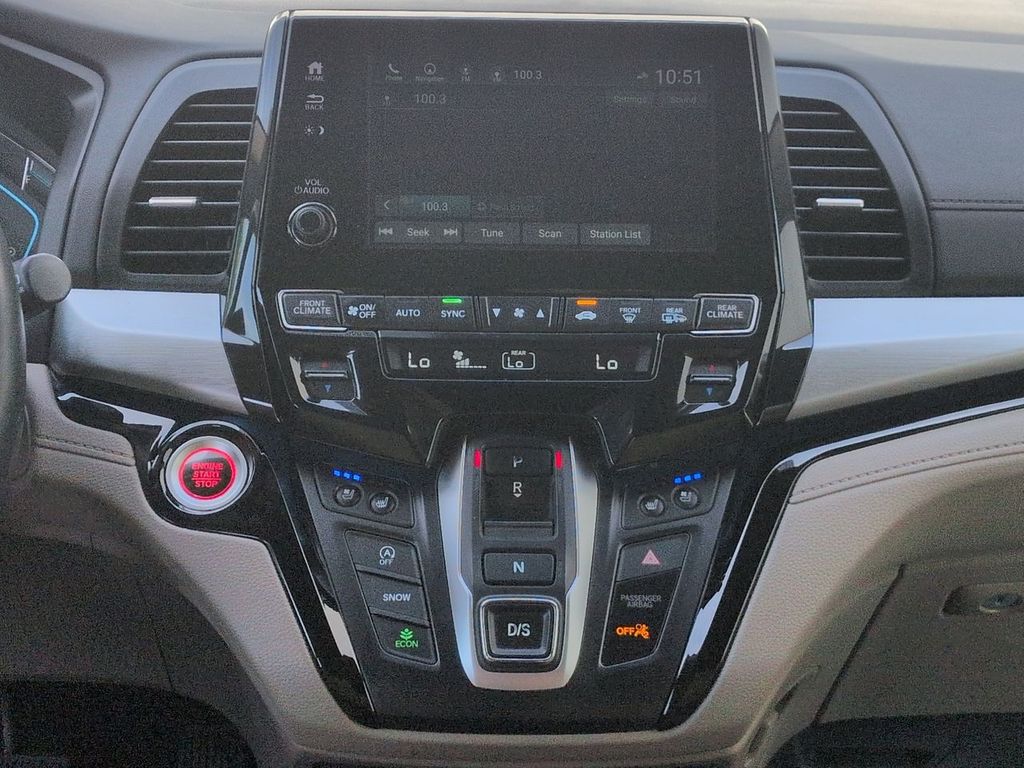 Thumbnail: 2019 Honda Odyssey - 14