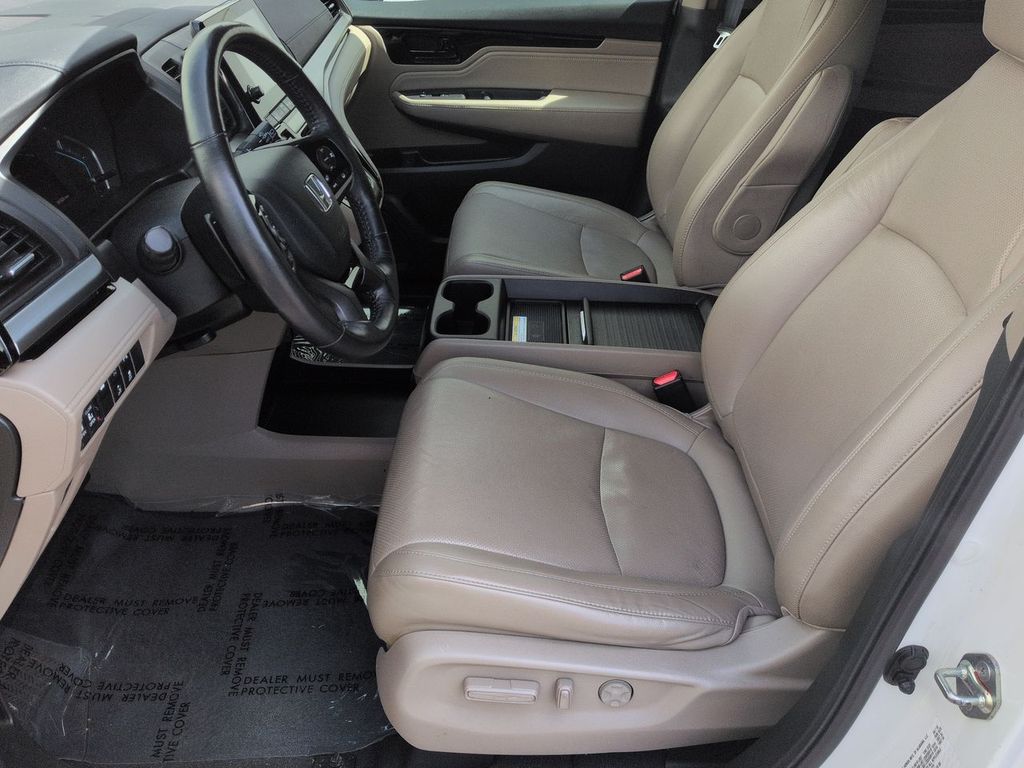 Thumbnail: 2019 Honda Odyssey - 10