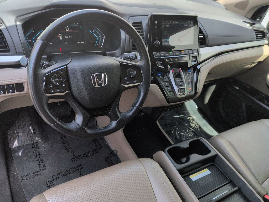 Thumbnail: 2019 Honda Odyssey - 2