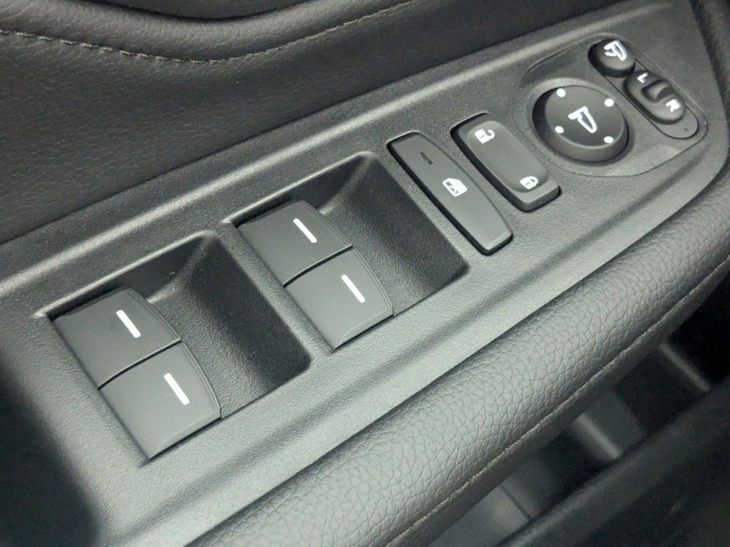 Thumbnail: 2026 Honda Odyssey - 18