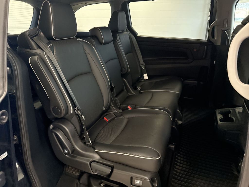 Thumbnail: 2023 Honda Odyssey - 29