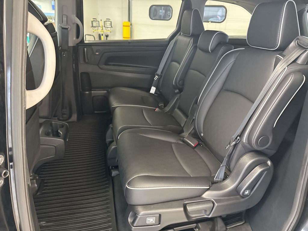 Thumbnail: 2023 Honda Odyssey - 28