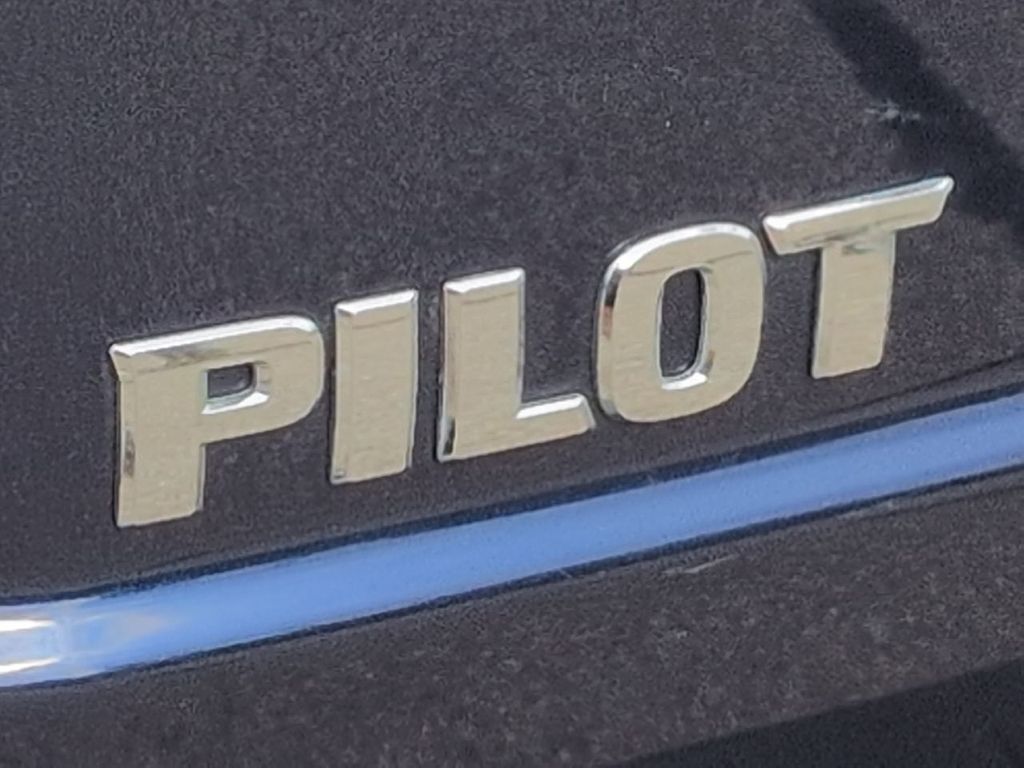 Thumbnail: 2015 Honda Pilot - 26