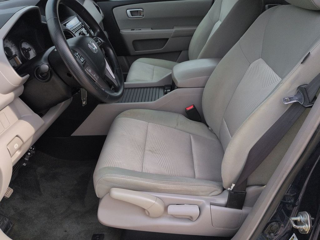 Thumbnail: 2015 Honda Pilot - 10