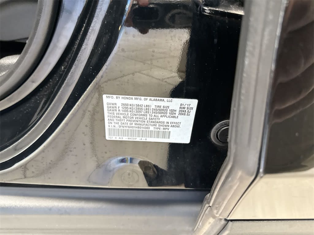 Thumbnail: 2017 Honda Pilot - 20