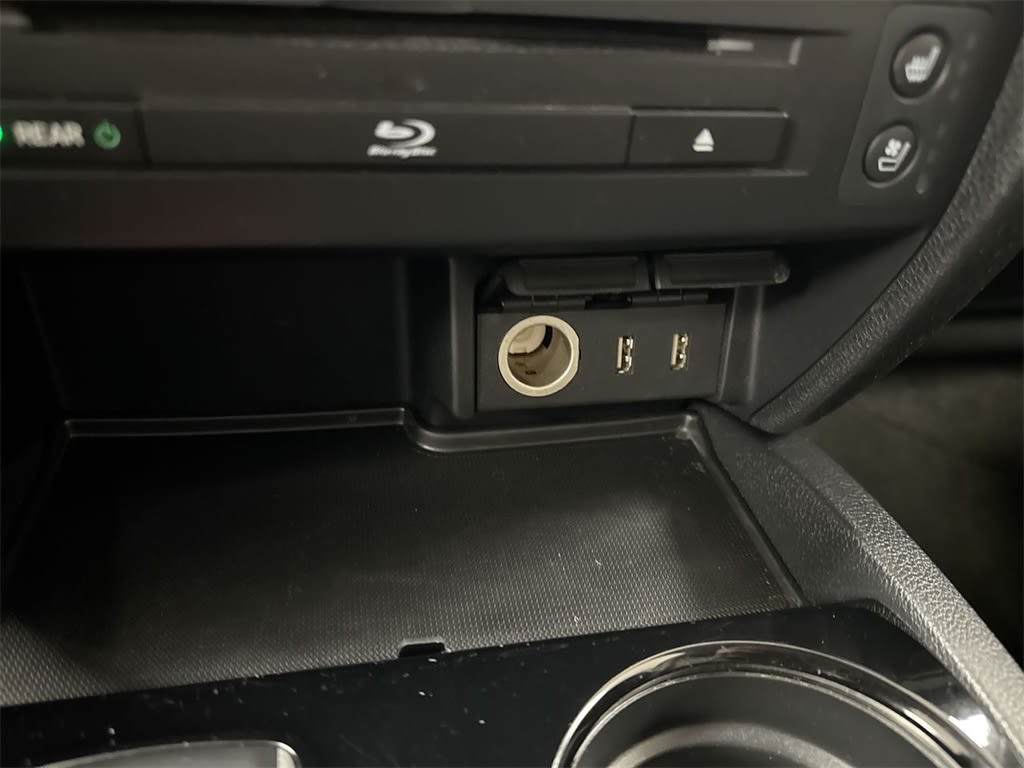 Thumbnail: 2017 Honda Pilot - 38