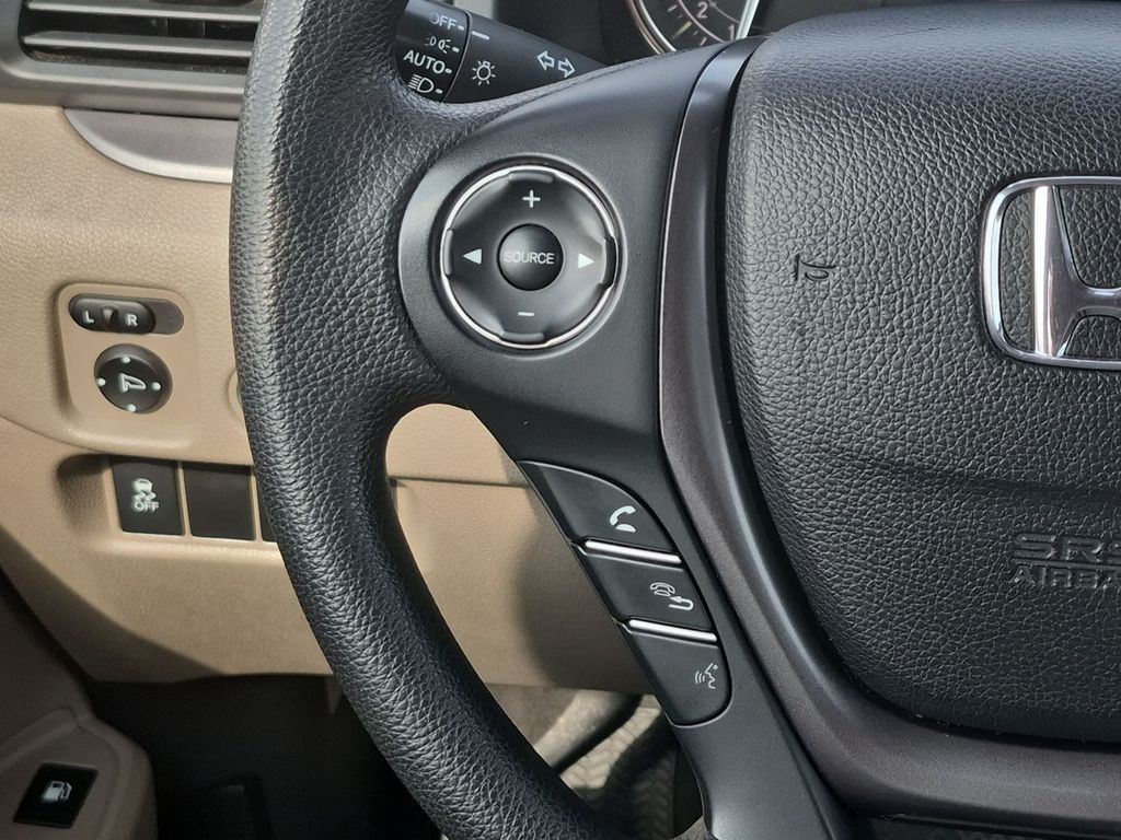 Thumbnail: 2016 Honda Pilot - 29